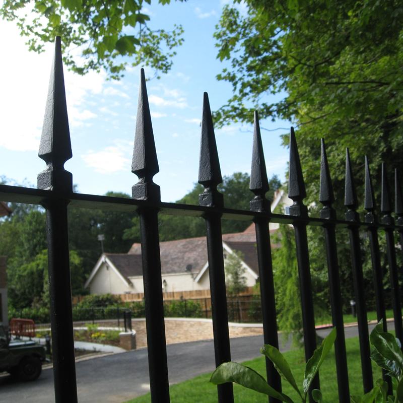 Spear Top Steel Fence